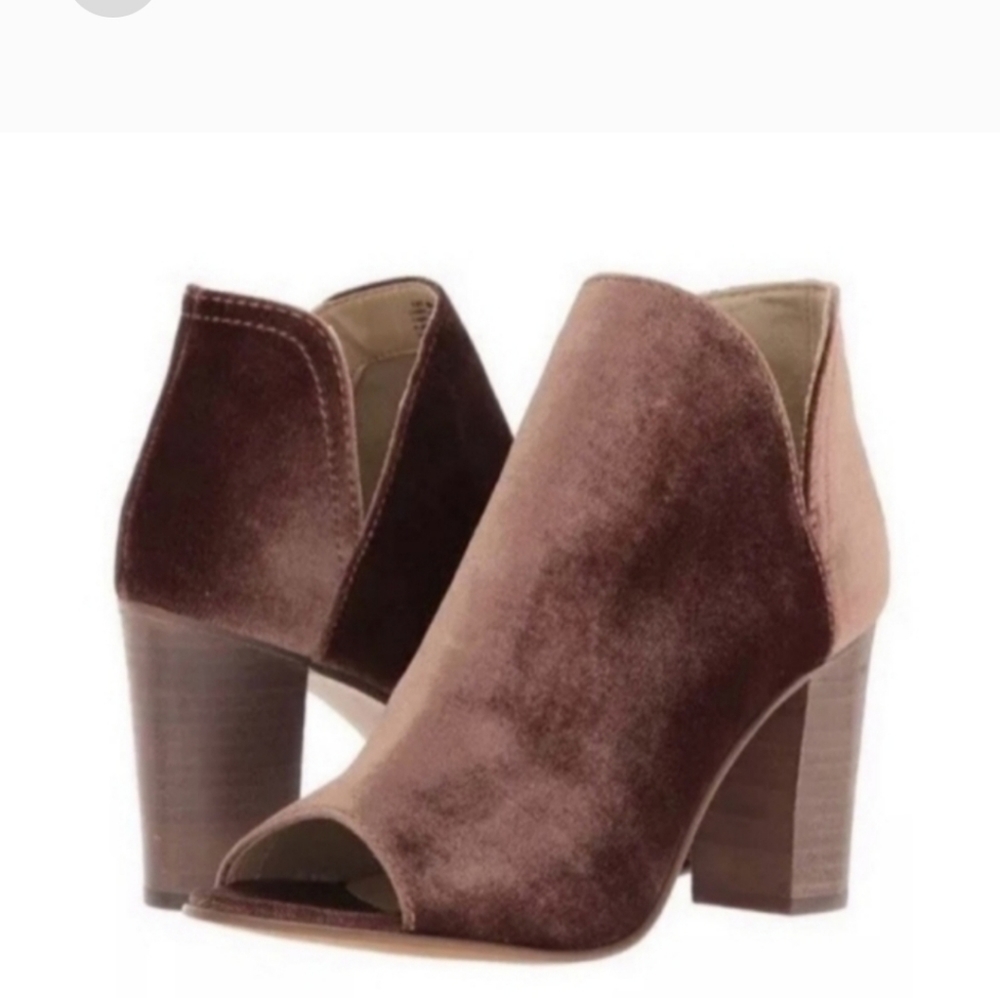 Steve Madden Kaitt Velvet Booties